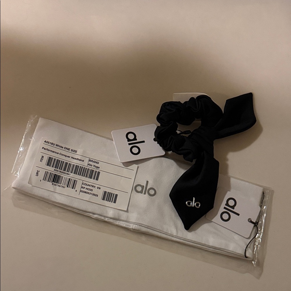 ALO Yoga Black Hair Scrunchie and headband